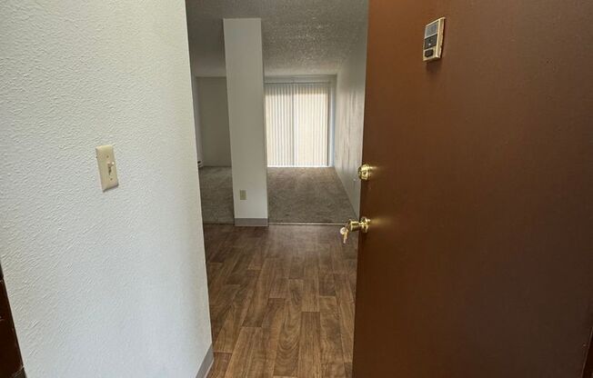 2 beds, 1 bath, 780 sqft, $1,375, Unit A-06