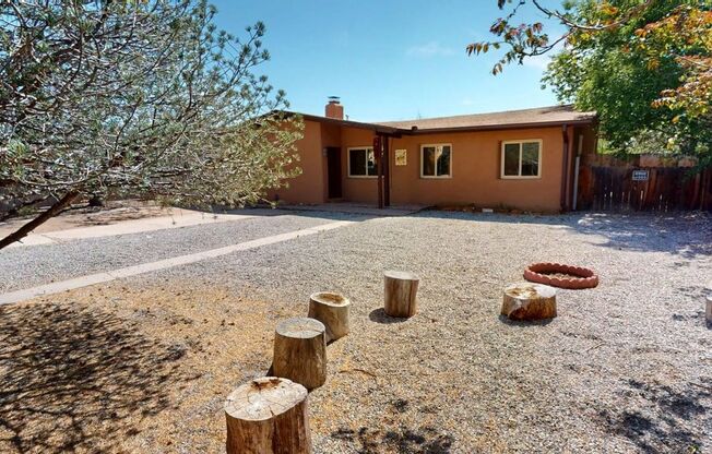 Eco-FriendlySouthwest Gem with Gardens & Solar in the Heart of Santa Fe