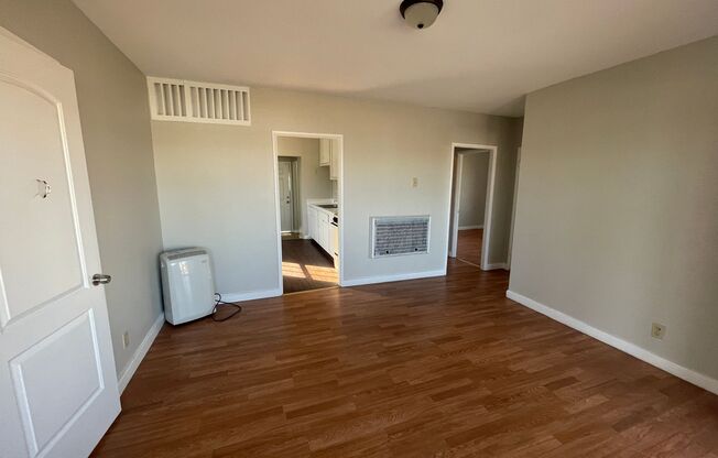 6 Idaho Way - Henderson Living - 3 Bedroom 1 Bath Spacious Yard