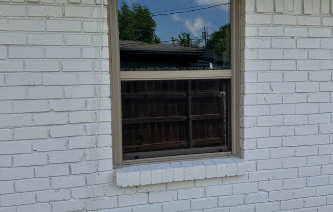 857 BROADWAY AVE