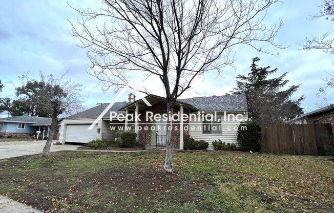 Very Nice 3bd/2ba House with Bonus Room!