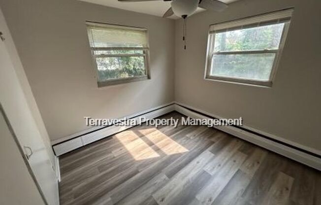 2 beds, 1 bath, $1,450