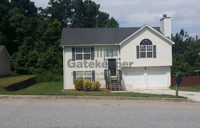 3 beds, 2 baths, 1,300 sqft, $1,845