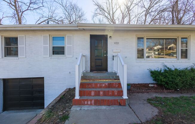 Newly renovated 4 bed 2 bath single-family home in Council Bluffs, IA