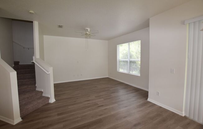 3 bedroom 2.5 bath townhome for rent at 15349 Oak Apple Ct. #5B, Winter Garden,FL 34787