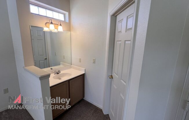 2 beds, 2 baths, $1,450, Unit Unit 404
