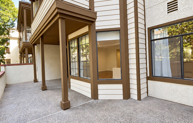 1 bed, 1.5 baths, $3,500, Unit # 113