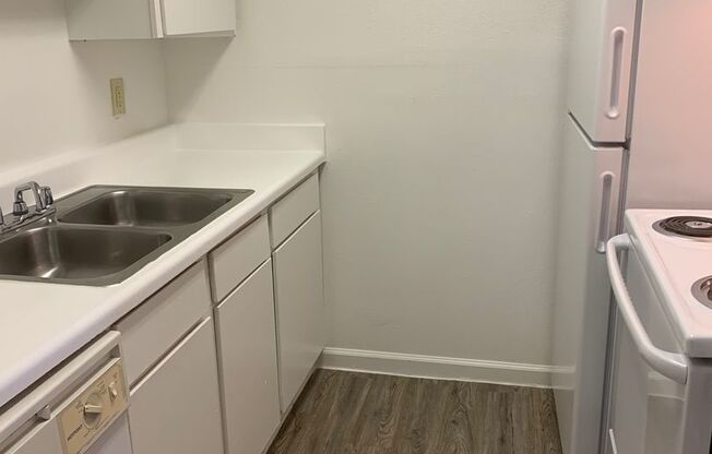 1 bed, 1.5 baths, 866 sqft, $935, Unit 2707