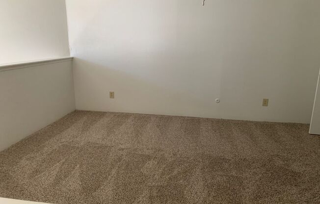1 bed, 1.5 baths, 866 sqft, $935, Unit 2707