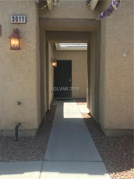 **$350 OFF 1st MONTH RENT** Cute 3 Bedroom NLV Property
