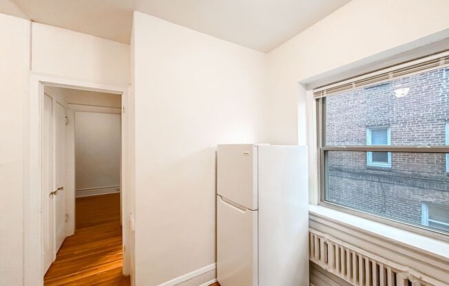 1 bed, 1 bath, 600 sqft, $990, Unit 102