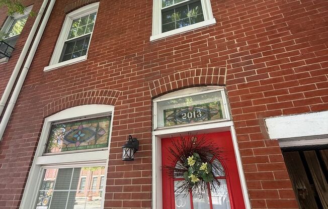Fully Furnished & Elegantly Renovated Historic 3BR/2.5BA Home with Private Yard & Deck!