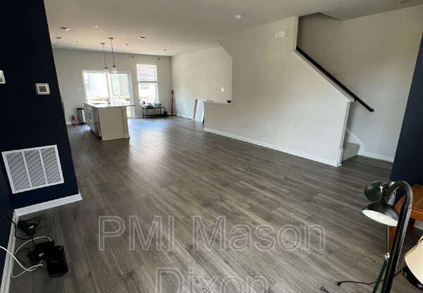 4311 LAPLATA AVE