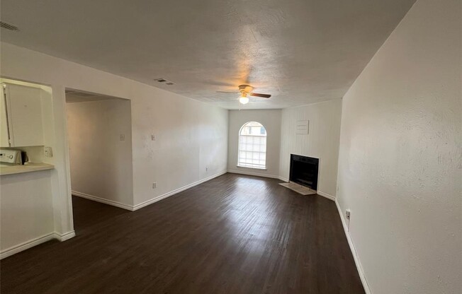 1805 ROMAN RD