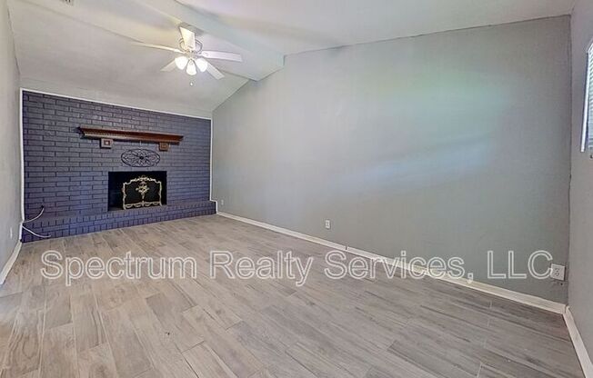 9276 GREENLEAF RD