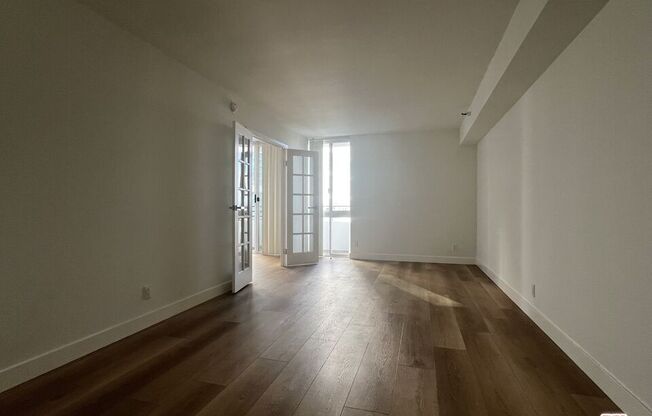 2 beds, 2 baths, 1,947 sqft, $5,595, Unit 910