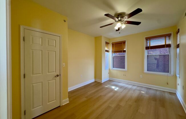 Charming 3BD/1BA Apartment Unit with Assigned Parking in Old Goucher, Baltimore, MD!