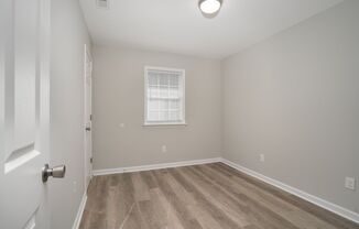 3 beds, 1 bath, $1,050