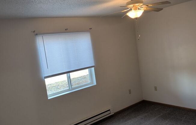 1 bed, 1 bath, 756 sqft, $975, Unit 627 - 12