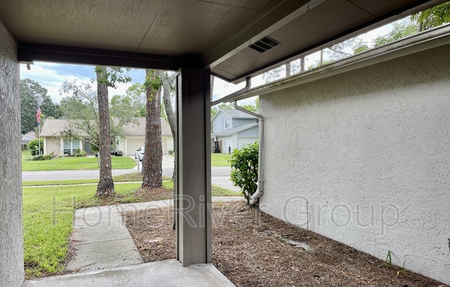 15720 COUNTRY LK DR
