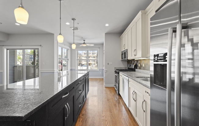 774 E 3 ST