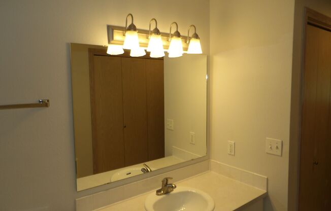 2 beds, 2 baths, 1,240 sqft, $1,940, Unit L58