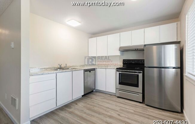 2 beds, 1 bath, 725 sqft, $1,600