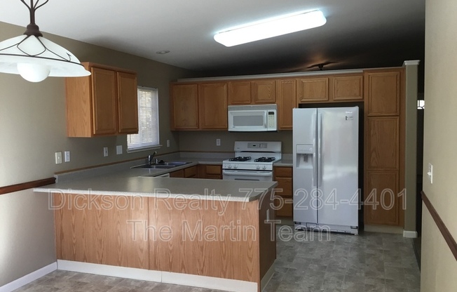 3 beds, 2 baths, 1,297 sqft, $2,195