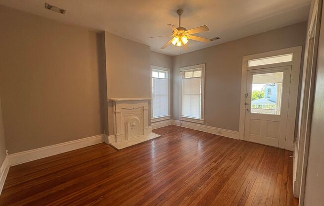 479 UNIVERSITY SPG ST