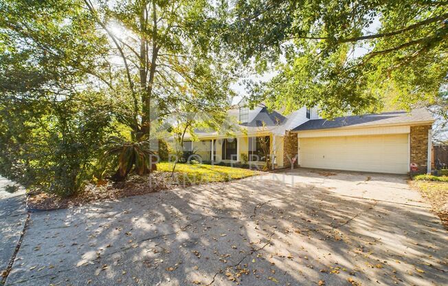 4 bed / 2 bath Nestled in the vibrant heart Lafayette, Louisiana
