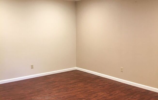 Charming 2 Bed 2 Bath Condo in Downtown San Jose! Ready for move in NOW!