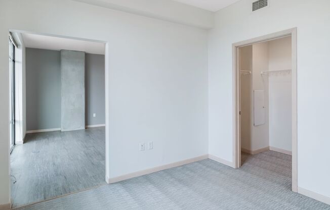 1 bed, 1 bath, 586 sqft, $1,835, Unit 0701