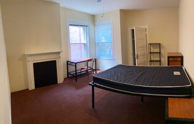 1 bed, 1 bath, $740, Unit 2