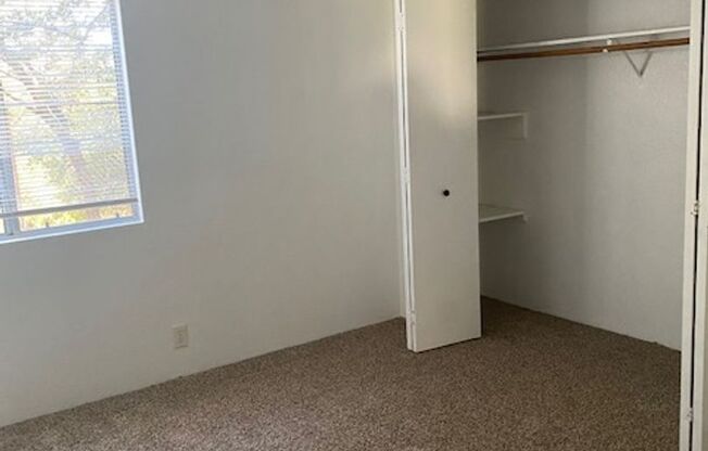 2 beds, 1 bath, 750 sqft, $1,250, Unit Unit 2