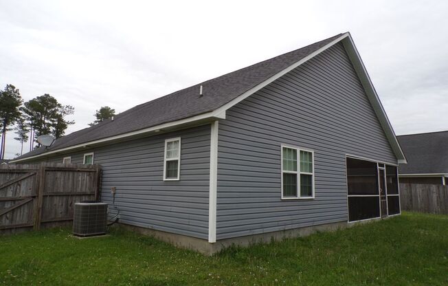 3 beds, 2 baths, $1,785