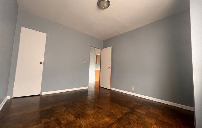 1 bed, 1 bath, $995, Unit 305