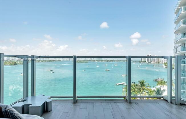 1100 West Ave