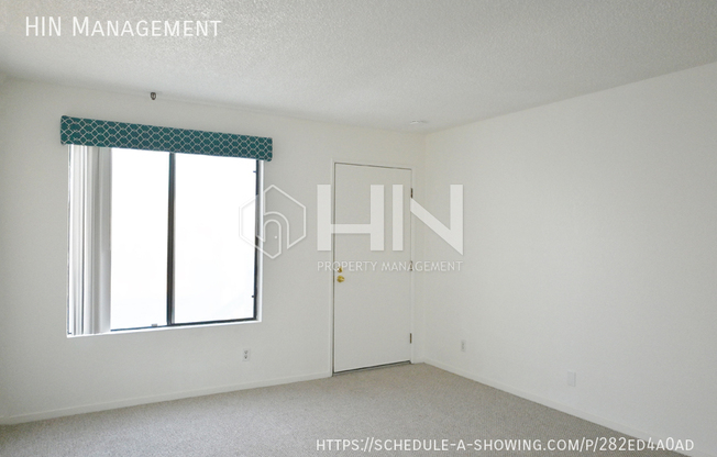 3674 OAKWOOD TER