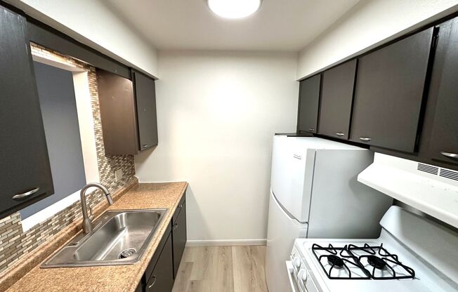 1 bed, 1 bath, $995, Unit 224