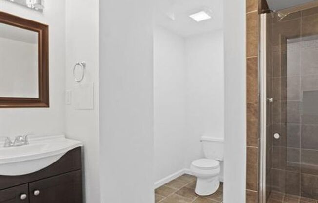 3 beds, 3 baths, 2,383 sqft, $2,295, Unit Kerstyn Drive 287