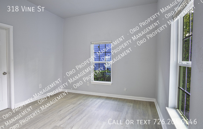 318 VINE ST