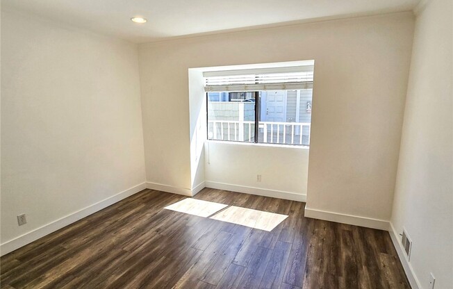 3 beds, 3 baths, 1,324 sqft, $3,950, Unit D