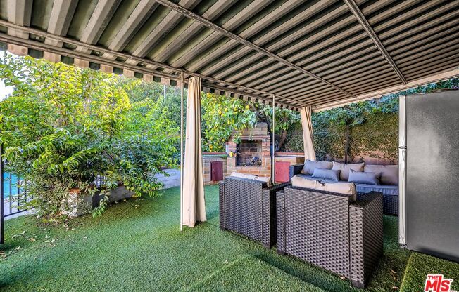 13768 ERWIN ST