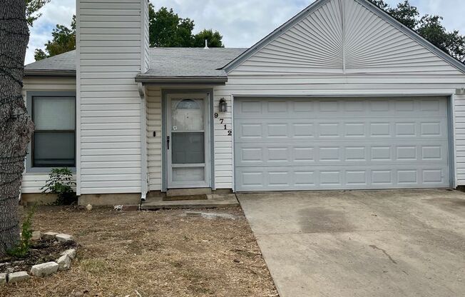 3 beds, 2 baths, $1,400