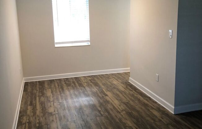 1 bed, 1 bath, 650 sqft, $1,299, Unit 17
