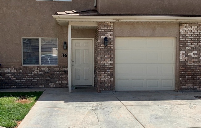 3 beds, 2.5 baths, $1,498