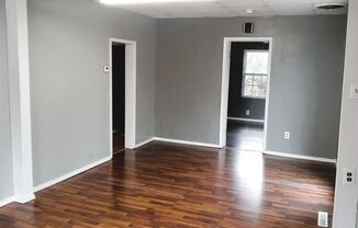 2 beds, 1 bath, $725