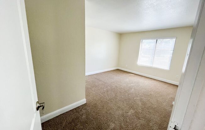 2 beds, 2 baths, 986 sqft, $1,600, Unit 445-113