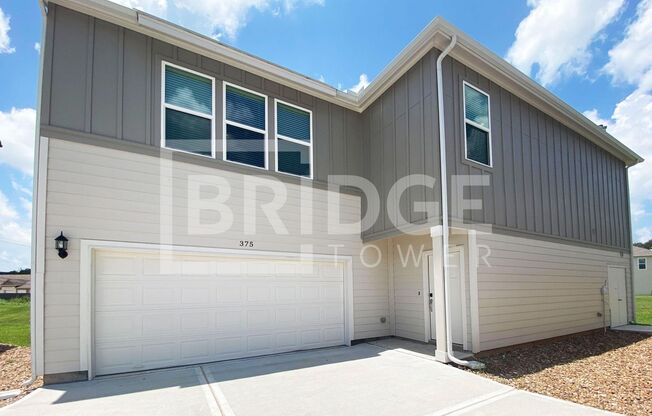 3 beds, 2.5 baths, $1,930