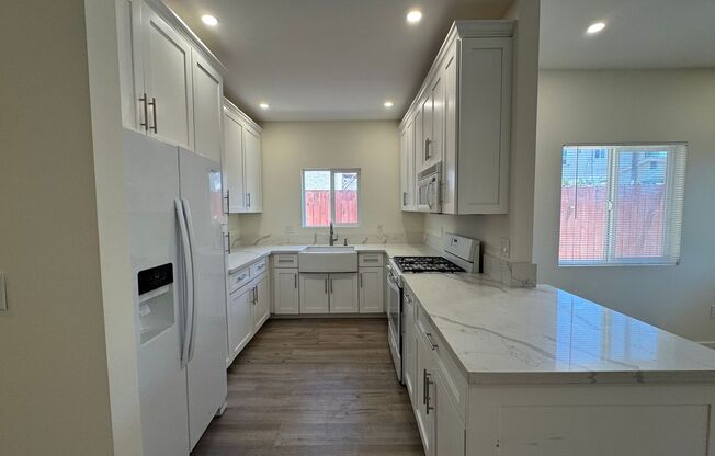 2121 Ocean View Blvd